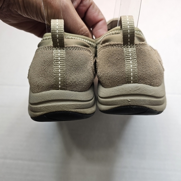 EASY Spirit Eswalktrip Slip-On Comfortable tan  sz 8 - Picture 5 of 8